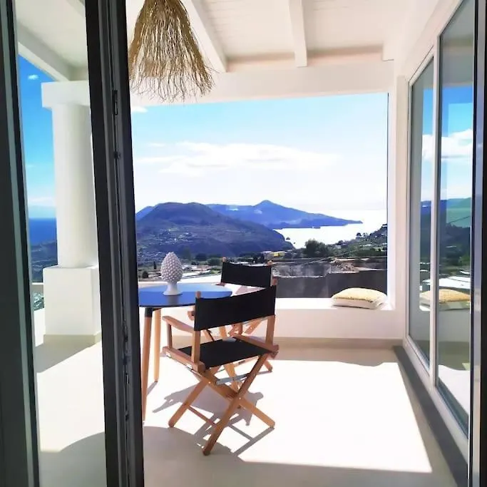 Casa vacanze Villa Sciara Eolie Città di Lipari Italia